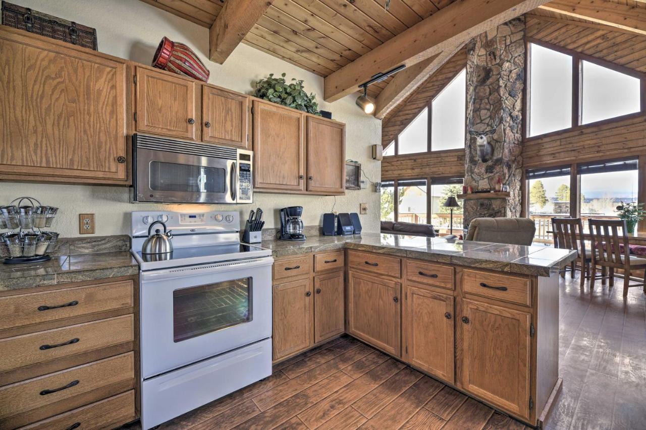 Rustic Village Lake Cabin Escape With Deck And Grill! Pagosa Springs Eksteriør billede